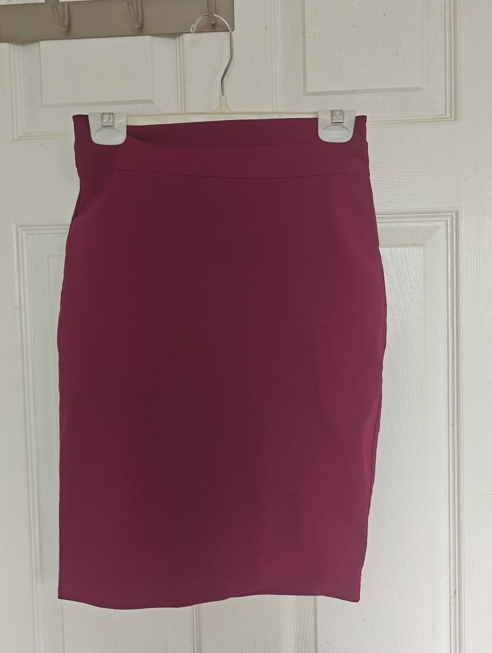 Ricki's Classic Women's Pencil Skirt in Berry